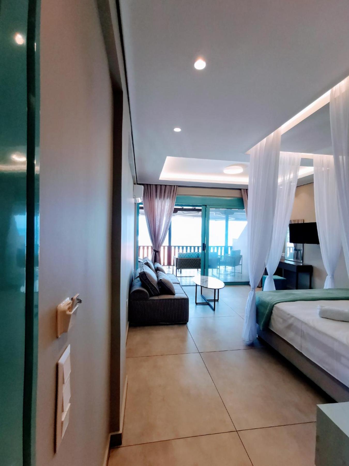 The Ionian View Aparthotel Ayios Nikitas Luaran gambar